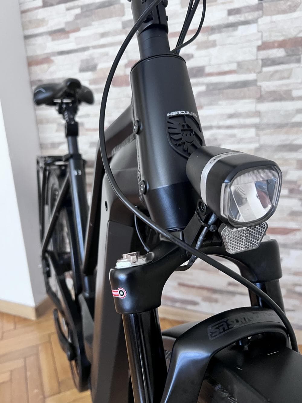 Hercules Futura Max I-F5 Bosch750Wh Belt Novo