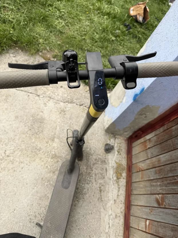 elektricni trotinet