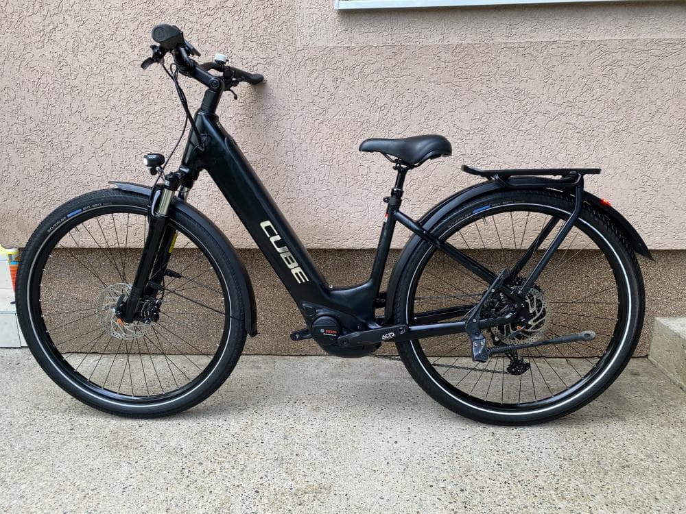 Cube Touring Pro Bosch Smart 625Wh