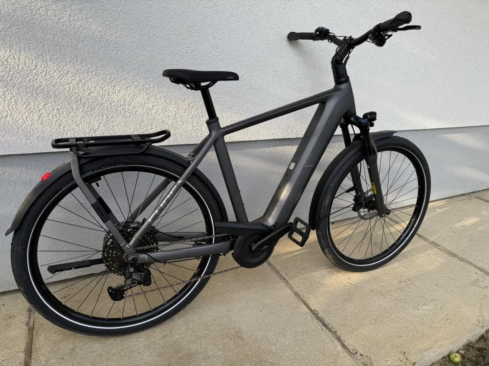 Cube Kathmandu Pro 800