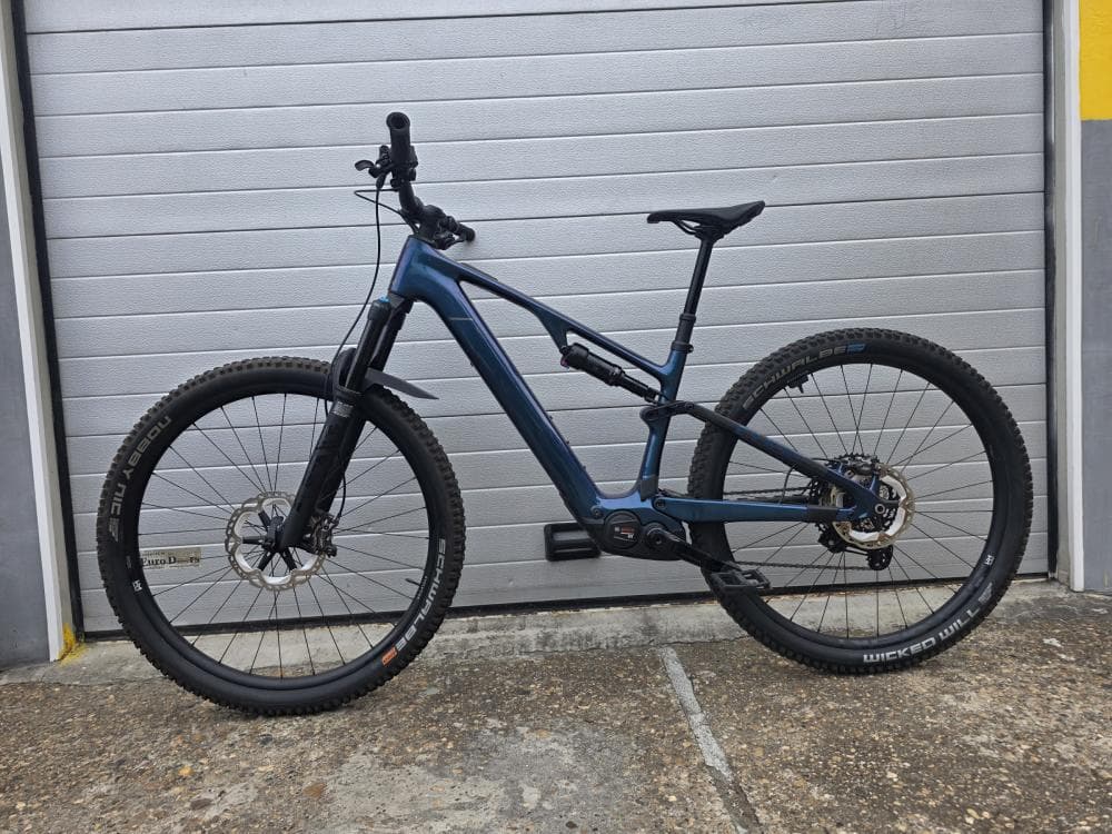 Cube AMS Hybrid ONE44